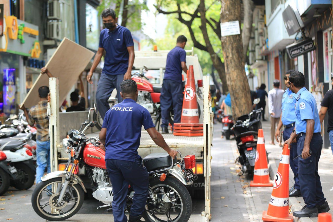 މާލޭގެ މަގުތަކުގެ ޓްރެފިކް ފްލޯ މައްސަލަ ހައްލުކުރުމަށް ފުލުހުންގެ ހާއްސަ އޮޕަރޭޝަނެއް