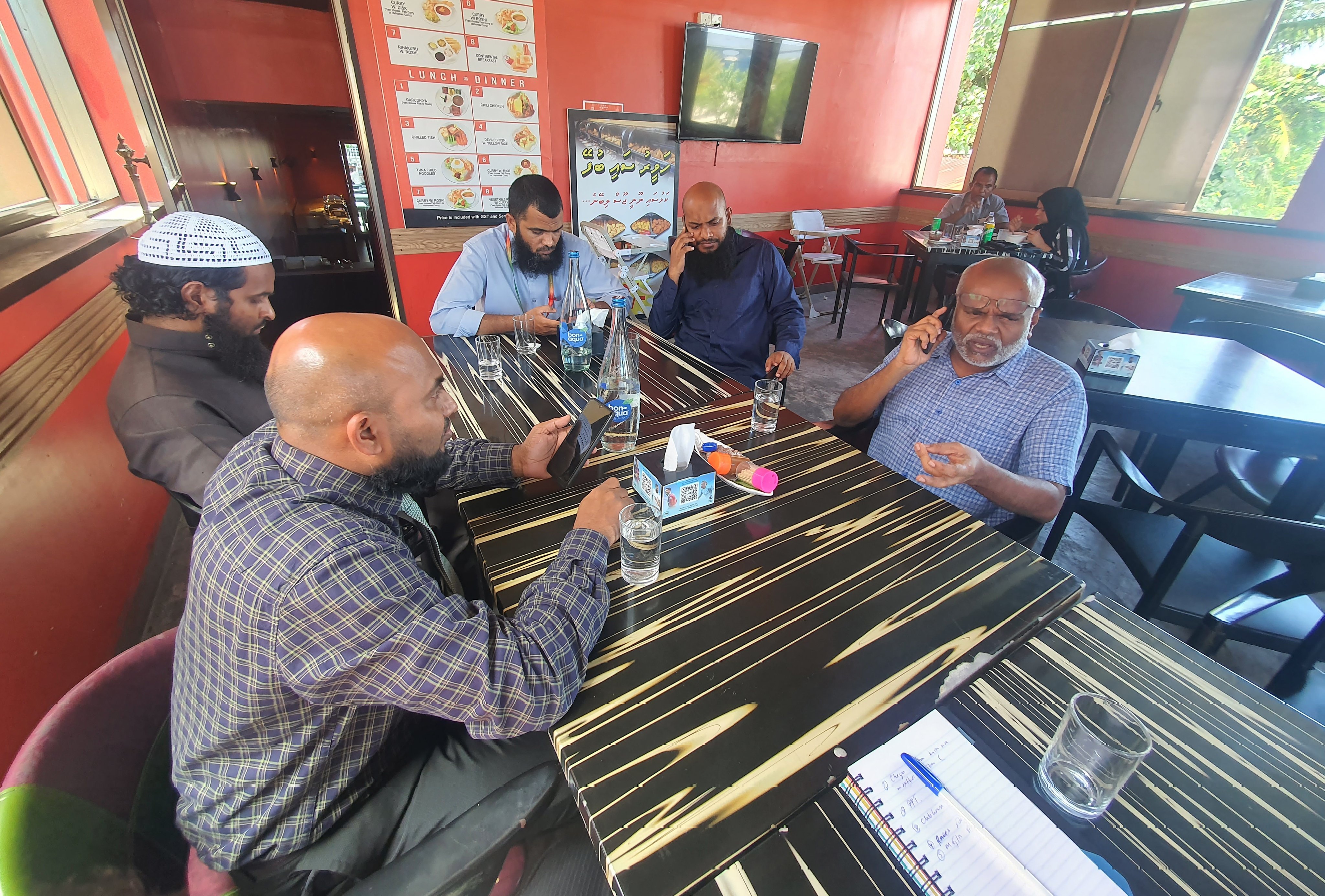 އިލްމުވެރިންގެ ގުޅުމުން ޗާގޯސް މައްސަލައިގެ މައުލޫމާތު އެއްކުރަނީ