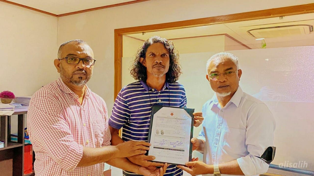 ރައީސް ޔާމިނަށް ޕީޕީއެމް ހޯދައިދިން އައްބާސް ވާފިރު ޖުމުހޫރީ ޕާޓީއަށް!