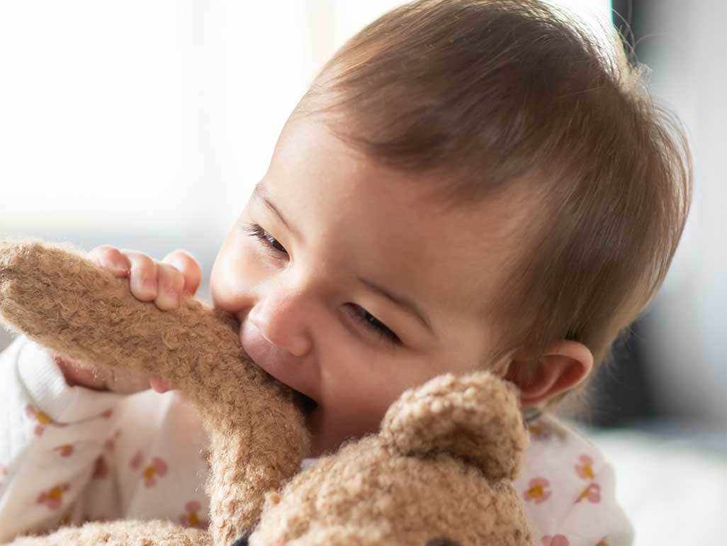 ދަރިފުޅު ދަތް އަޅާނަމަ އެކަން ހުއްޓުވާނީ ކިހިނެއް؟