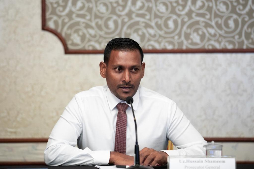 ޕީޖީގެ ފާޑުވިދާޅުވުން ފަނޑިޔާރަށް؛ އިޢުތިރާފު އެއްބަސްވުމާ ނުލާ އަދީބުގެ މައްސަލަ ސާބިތު ކުރެވޭ