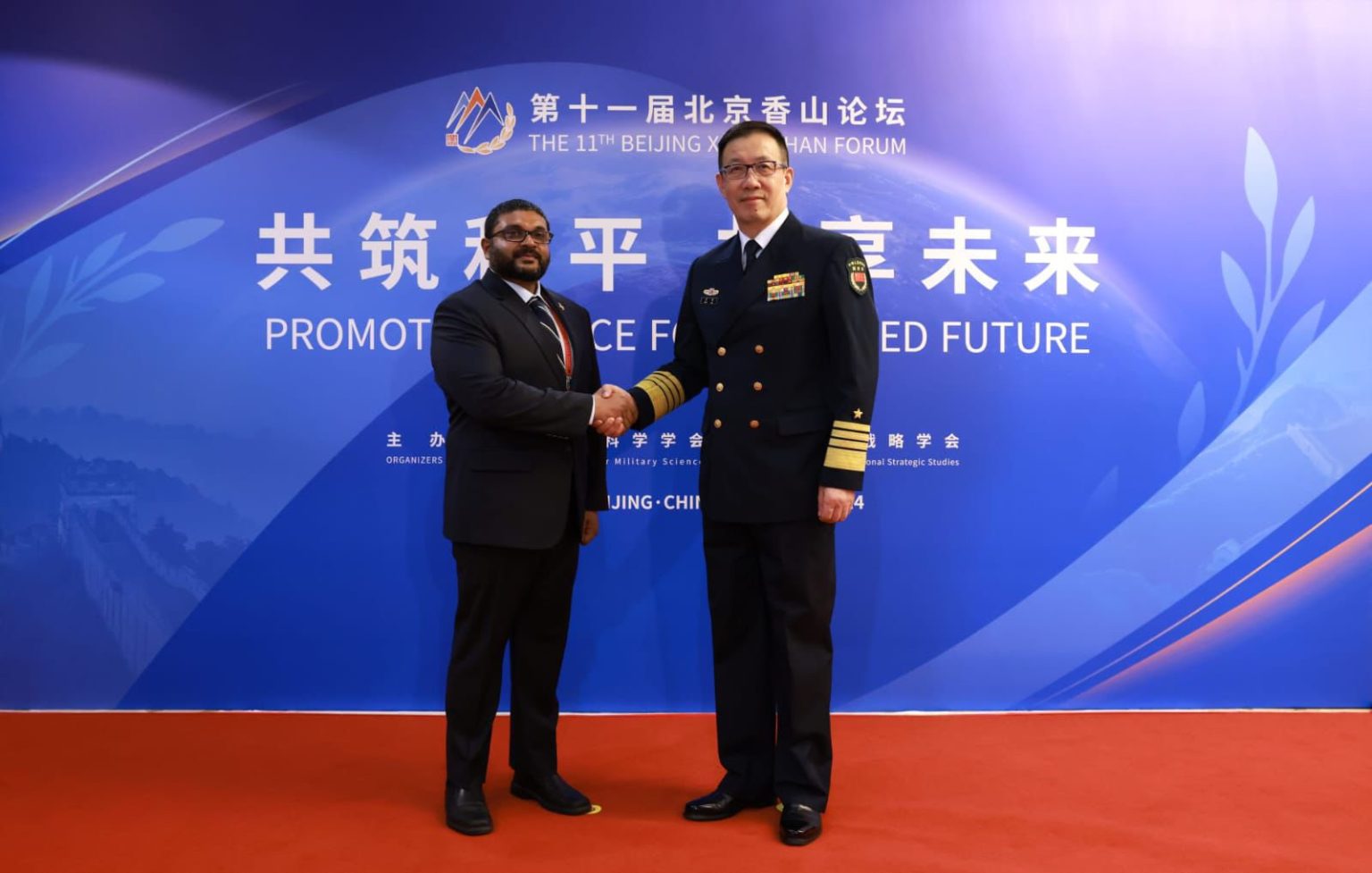 ޗައިނާއާއިއެކު ދިފާއީ ގުޅުން ބަދަހި ކުރަން މަޝްވަރާކޮށްފި