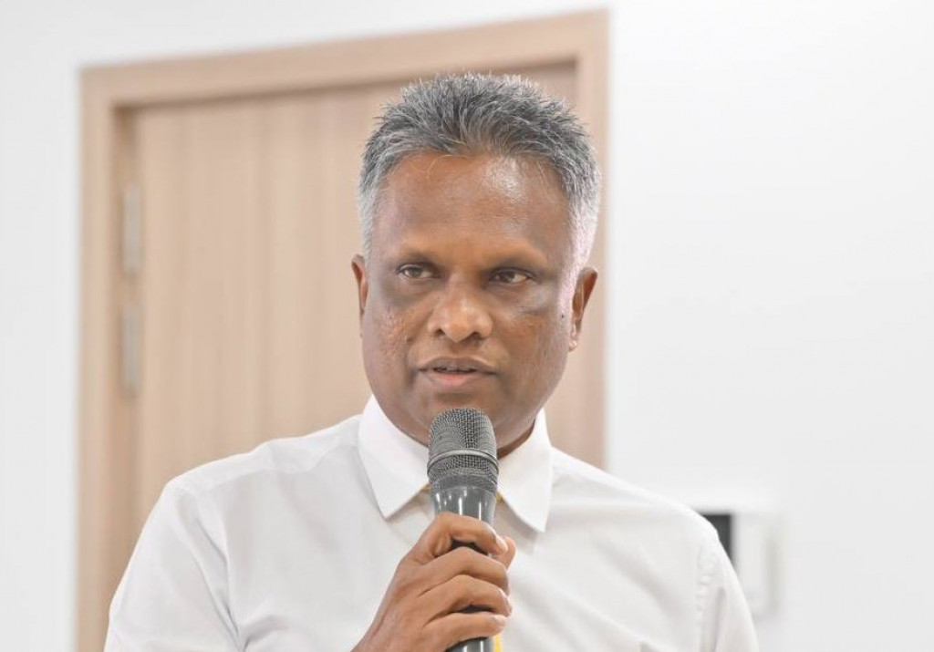 މަގުމަތީގައި އުޅޭ ބުޅާތައް ފެސިލިޓީއަށް ގެންދިއުމަށް މޭޔަރު އަނެއްކާވެސް އިލްތިމާސްކުރައްވައިފި