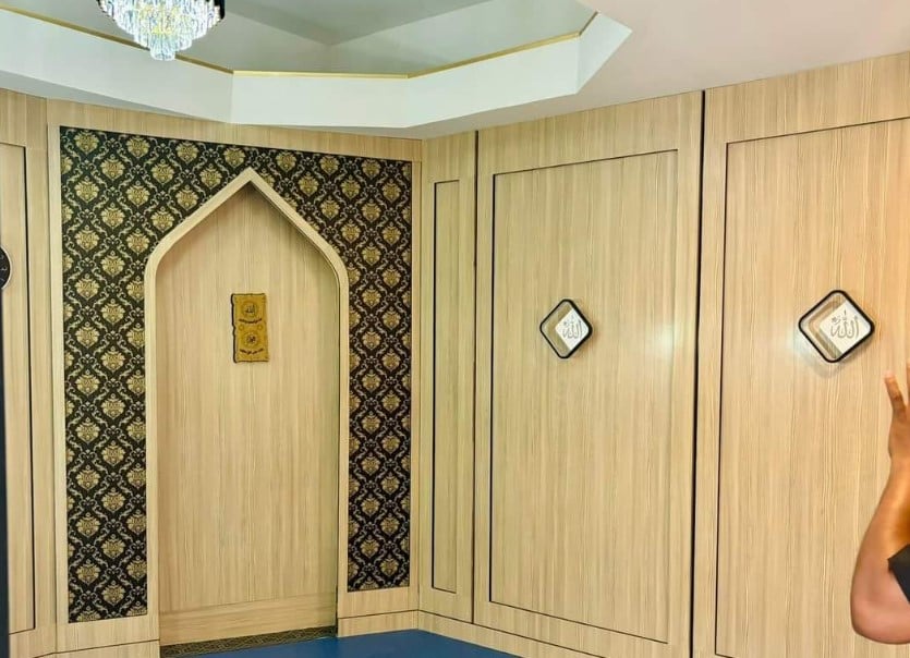 އިސްލާމިކް މިނިސްޓްރީން ސީއެޗްއެސްއީގައި ހެދި ނަމާދު ކުރާ ބައި ހުޅުވައިފި