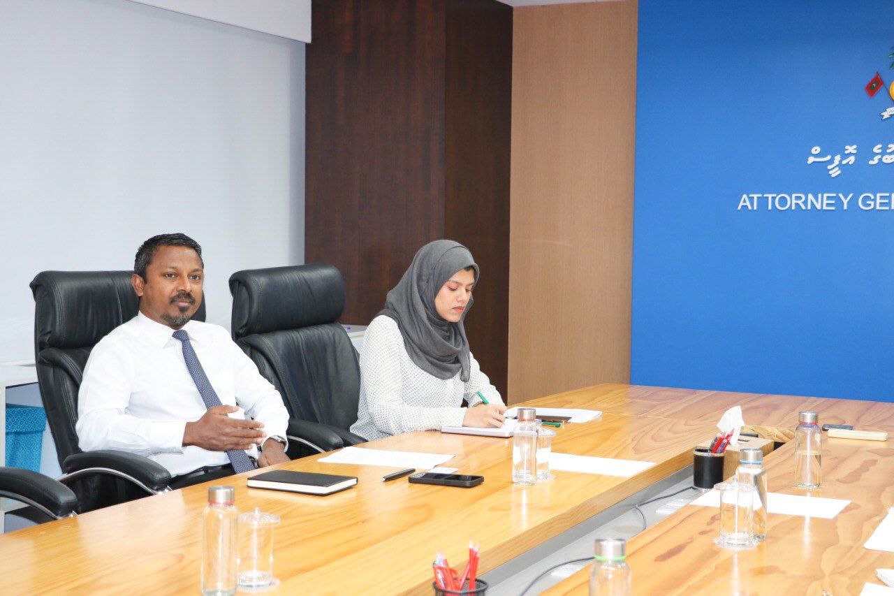 ކުރީ ސަރުކާރުން ބަދަލުގެ ގޮތުގައި 10 ފަރާތަކަށް 1 ބިލިއަން ރުފިޔާ ދޫކުރަން ނިންމި