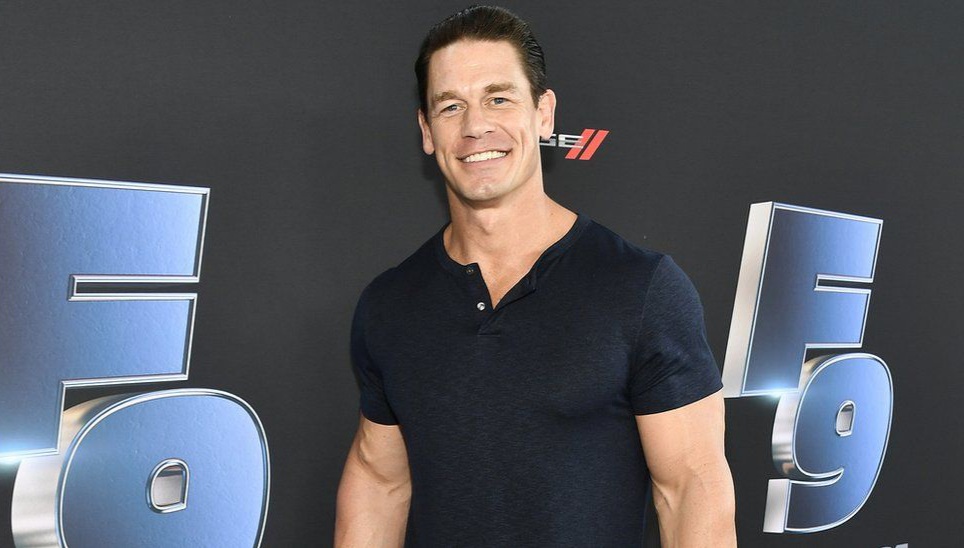 ޖޯން ސީނާ ޗައިނާގެ ރައްޔިތުންގެ ކިބައިން މަޢާފަށް އެދެފި