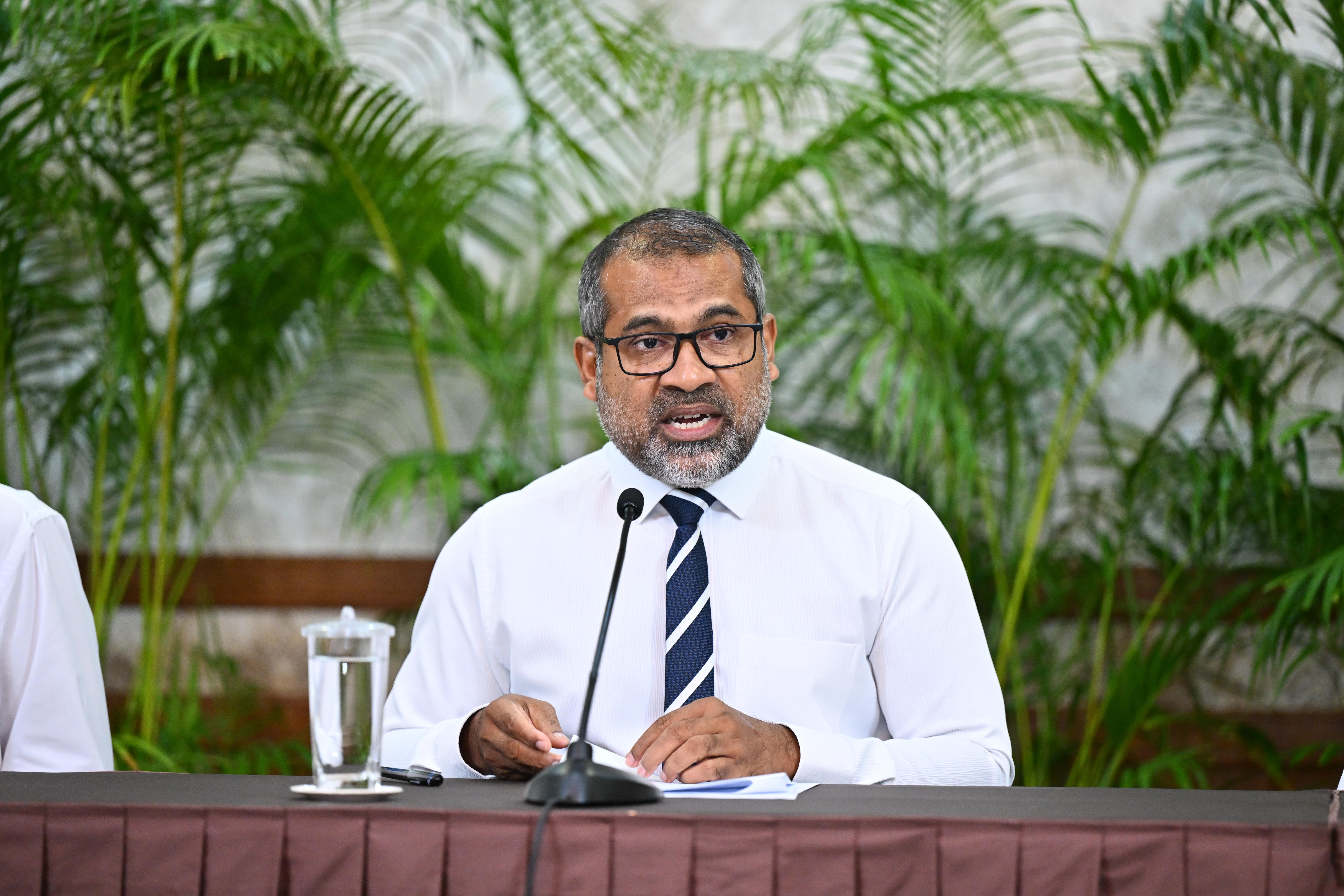 ދަތިކަމެއް ނެތި ބޭހާއި ކާބޯތަކެތި ލިބޭނެ އިންތިޒާމް ހަމަޖެއްސުމުގެ މަސައްކަތްތަކަށް ކުރިއެރުންތަކެއް ދަނީ ލިބެމުން: މިނިސްޓަރ ހަލީލް