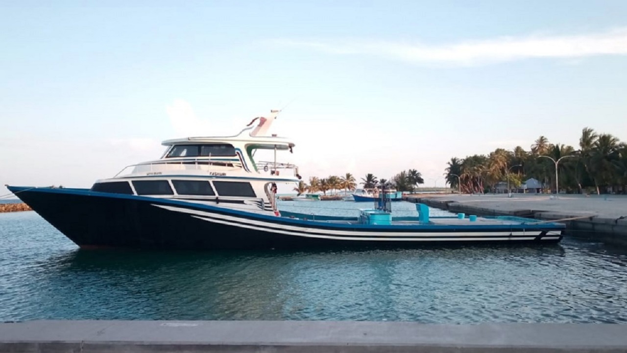 ރަހީނުކުރި ދޯނީގެ ފަޅުވެރިން ބުނަނީ ތޫނު ހަތިޔާރުން ބިރުދެއްކި ކަމަށް