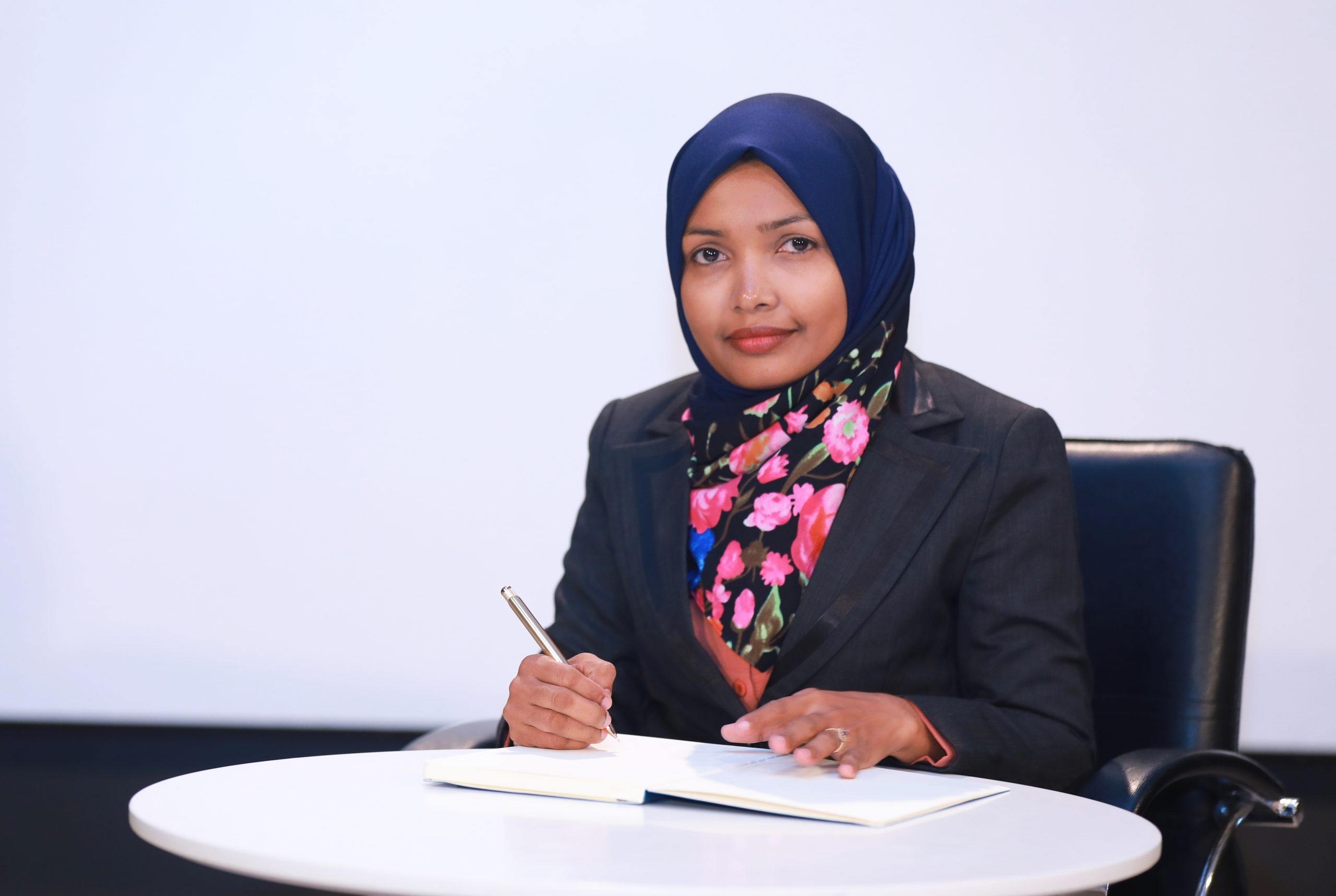 ޕީއެސްއެމްގެ އެމްޑީގެ މަގާމުން ޒީނާ އިސްތިއުފާދެއްވައިފި