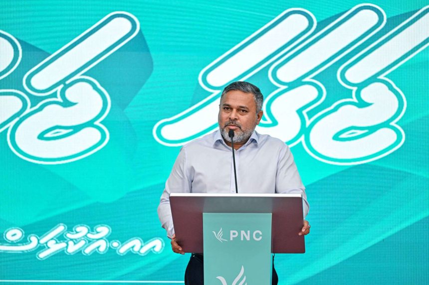ރާއްޖޭގެ އިގްތިސާދަށް އަދިވެސް ތަހައްމަލު ކުރަންޖެހިފައިވަނީ އެމްޑީޕީގެ ނާކާމިޔާބީތަކުގެ ބުރަ: މިނިސްޓަރު ޝިޔާމް