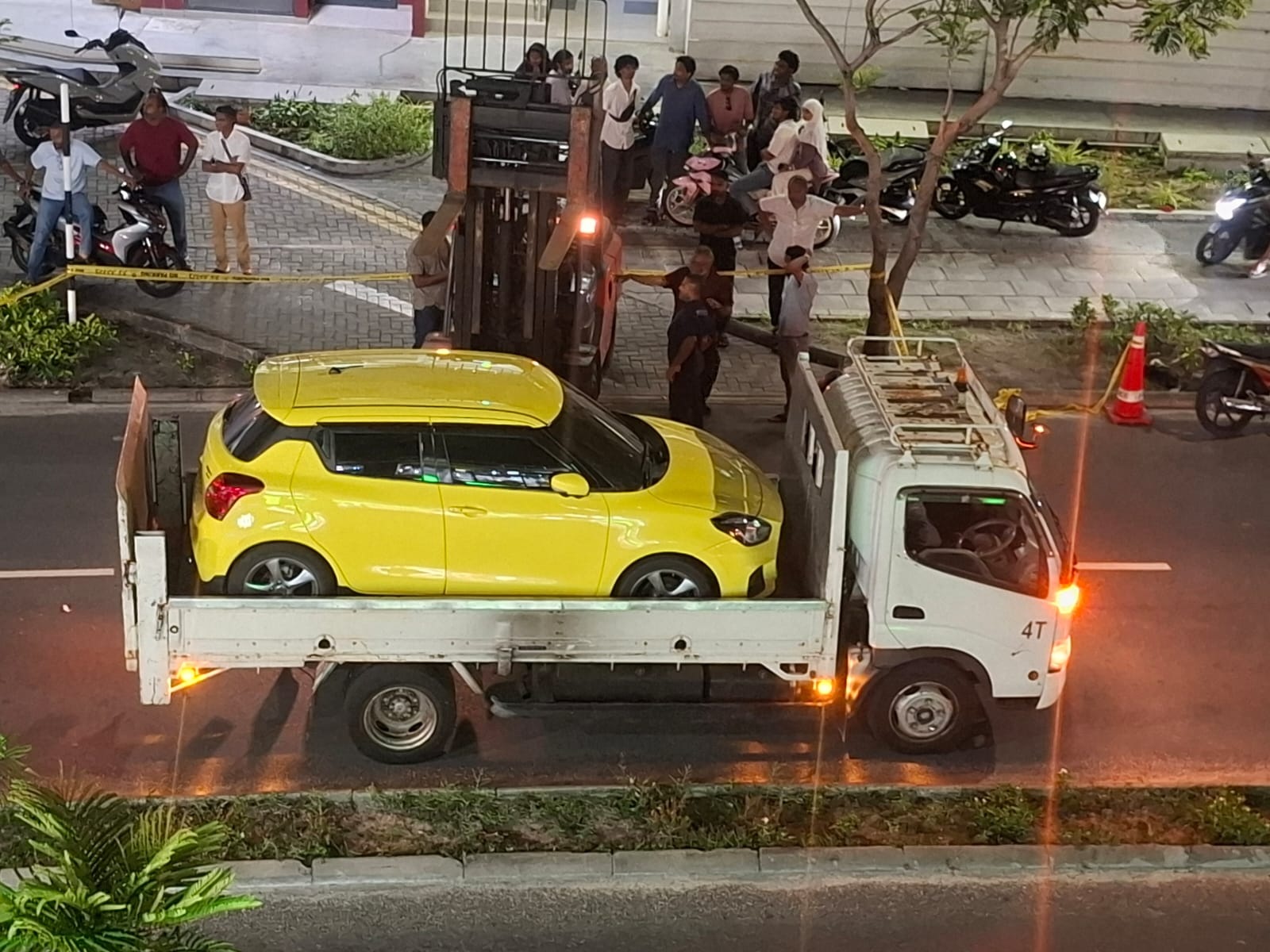 ހުޅުމާލޭ އެކްސިޑެންޓު: ތަހުގީގަށް ދެ ކާރެއް ޓޯކޮށްފި