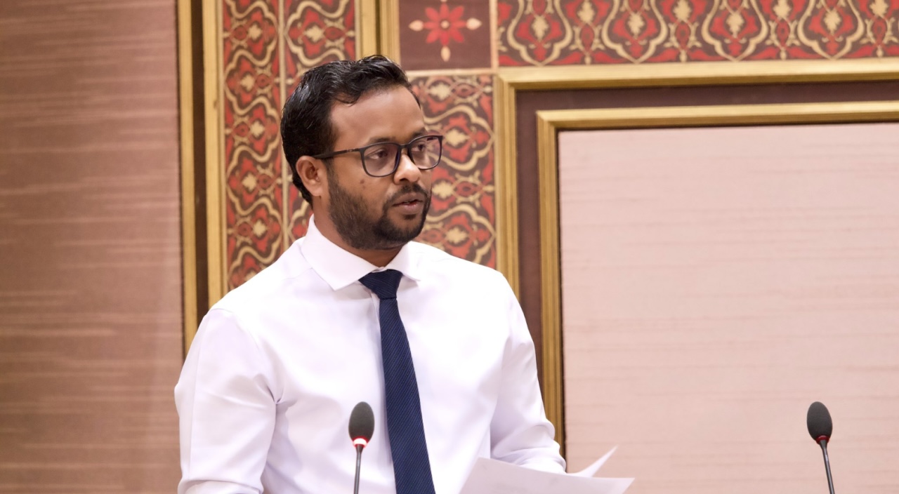 މާލެ ސަރަޙައްދުގައި ބާކީ އޮތީ 12،000 ފްލެޓް އެޅޭނެ ބިން، ރަސްމާލެ މަޝްރޫޢު މަޖުބޫރު: މިނިސްޓަރ މުއްޠަލިބް