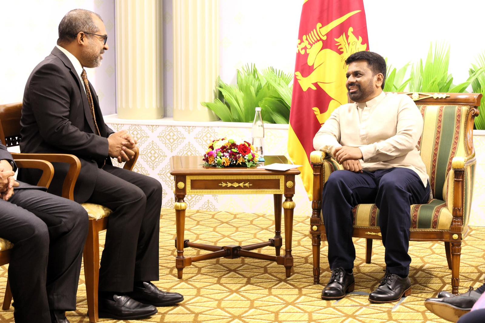 ލަންކާ-ރާއްޖެ ގުޅުން އިތުރަށް ހަރުދަނާ ކުރުމަށް މަސައްކަތް ކުރާނަން: މިނިސްޓަރ ޚަލީލް