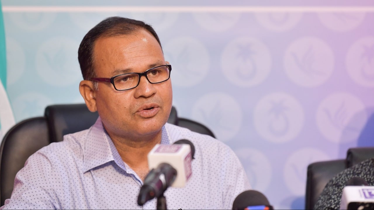 މުވައްޒަފުންނަށް ރައްކާތެރި މާޙައުލެއް ފޯރުކޮށްދިނުމަށް އާދަމް ޝަރީފް ގޮވާލައްވައިފި