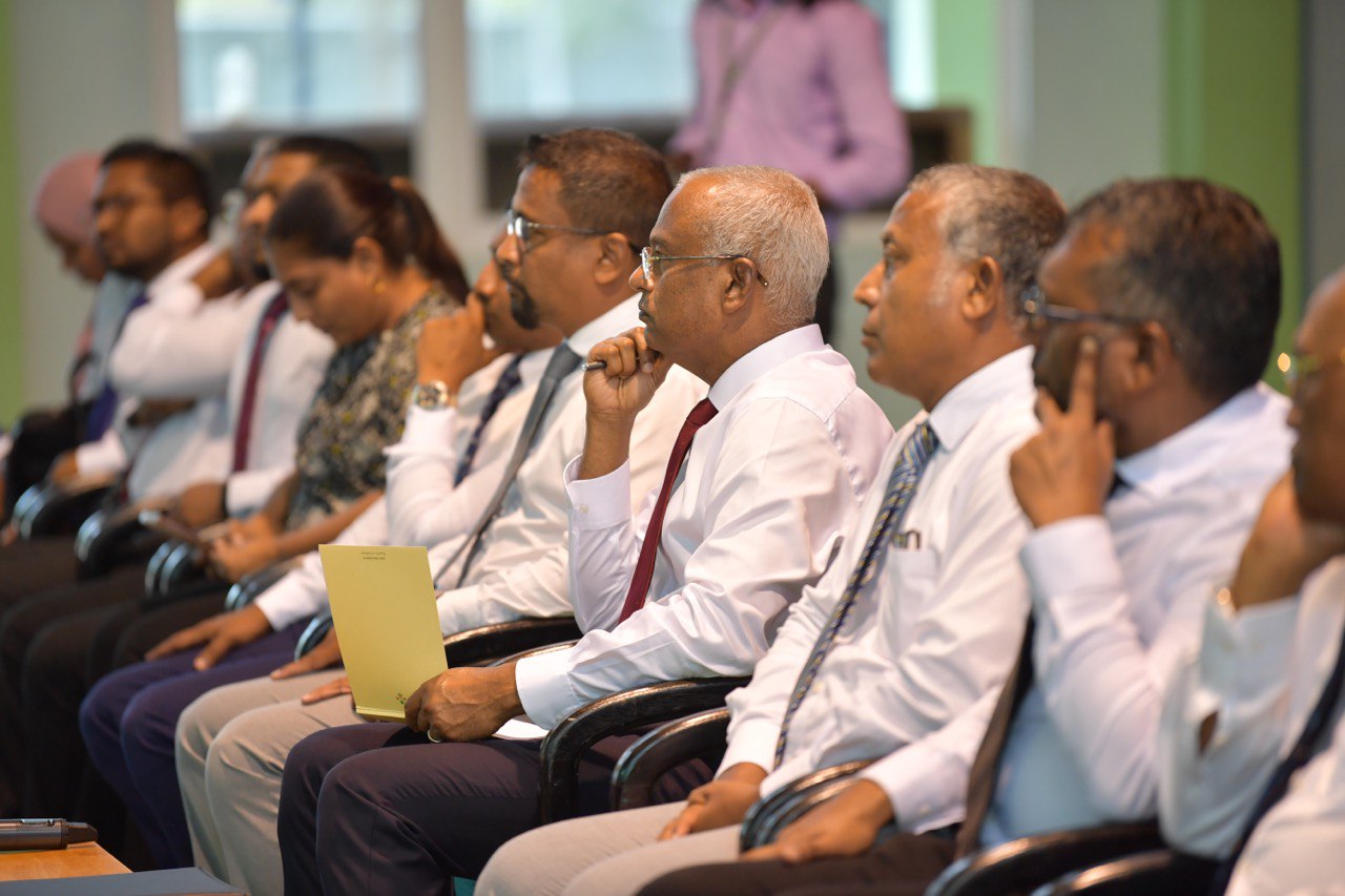 މ. އަތޮޅުގެ ފެރީގެ ޚިދުމަތް ހޯދުމުގައި ދިމާވާ ދަތިތައް ހައްލުކޮށްދޭނަން: ރައީސް