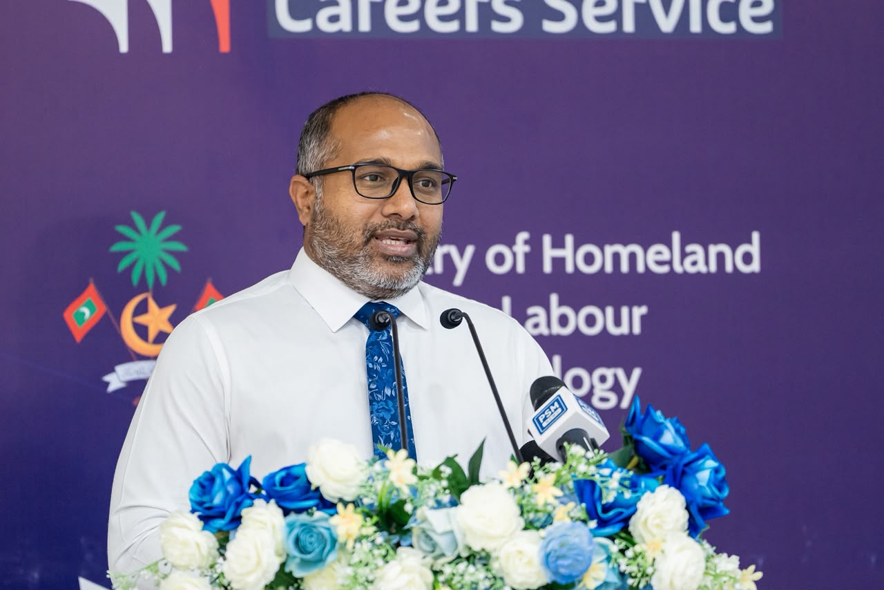 ގައުމުގެ ހަމަޖެހުން ގުޅިފައިވަނީ މުޖުތަމައުގެ ރައްކާތެރިކަމާ: މިނިސްޓަރު އިހުސާން