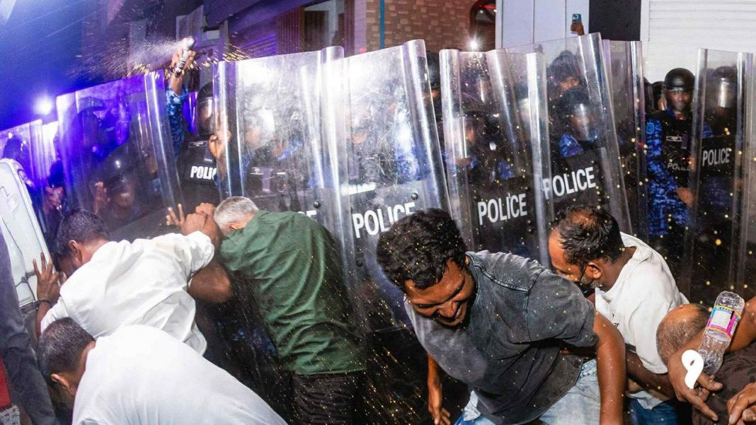 މުޒާހަރާ ދިމާކޮށް މާލޭގެ ބައެއް ސަރަހައްދުތައްް މިރޭ ބަންދުކުރަނީ