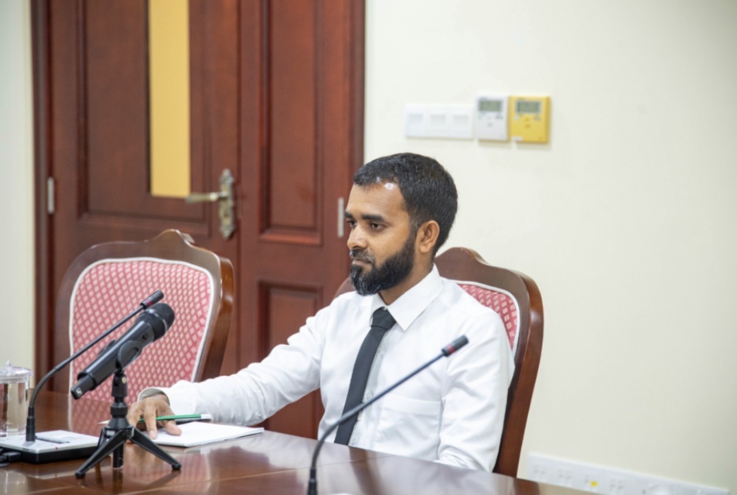 އީސީގެެ މެމްބަރުކަމަށް ރިއްފަތު އައްޔަނުކުރަން ފާސްކޮށްފި