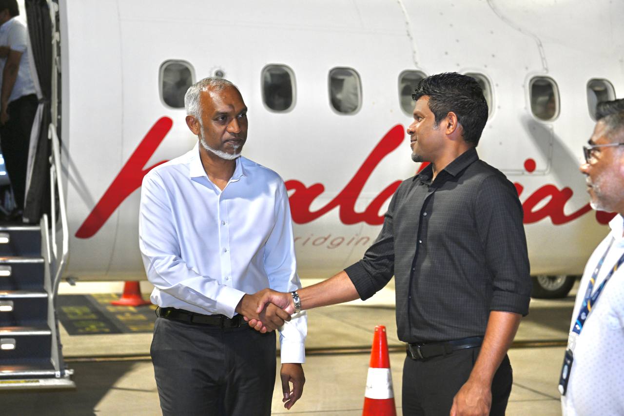 މާޅޮސްމަޑުލަށް ކުރެއްވި ދަތުރުފުޅު ނިންމަވާލެއްވުމަށްފަހު ރައީސް މާލެ ވަޑައިގެންފި