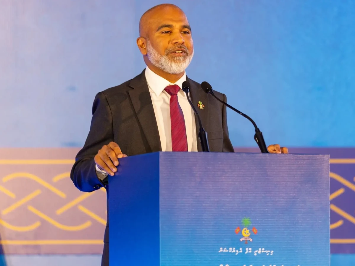 ސިވިލް ސާވެންޓުންނަކީ ކޮރަޕްޝަން ހުއްޓުވުމުގެ އެންމެ ވަރުގަދަ އައްޑަނަ: މިނިސްޓަރު ޝަފީއު