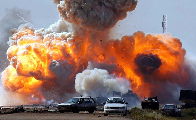 އީރާނުން އިޒްރޭލަށް ކްލަސްޓަރ ބޮން އަޅައިފި: އުޑުމަތިން ފެނުނީ ބިރުވެރި މަންޒަރެއް