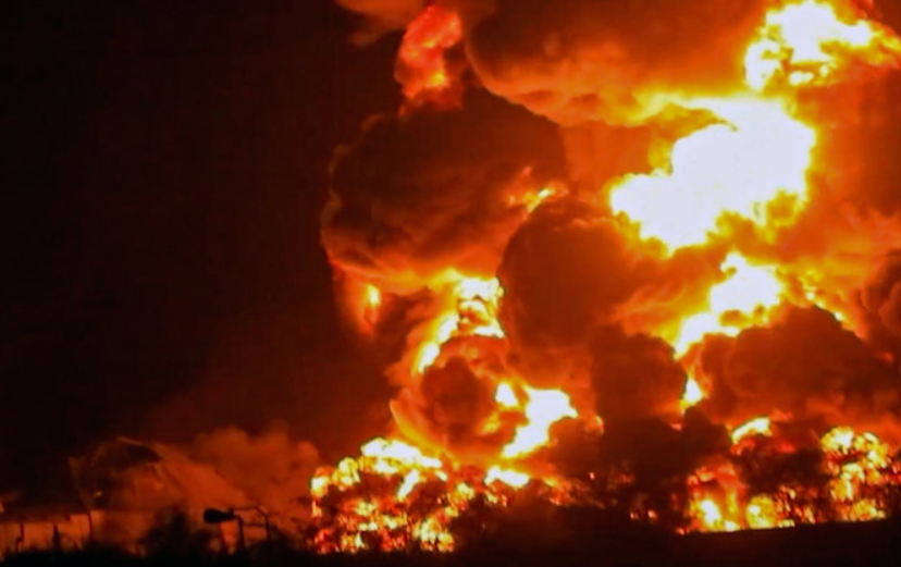 އިސްރާއިލާ އެމެރިކާ ގުޅިގެން ޔަމަނަށް ވަރުގަދަ ހަމަލާތަކެއް