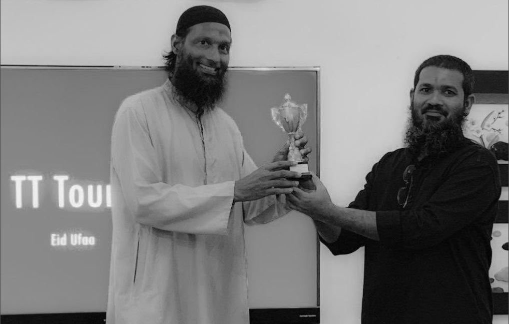 ސަލަފްގެ ޓީޓީ މުބާރާތުގެ ޗެމްޕިއަންކަން އަލީ ރަމީޒަށް