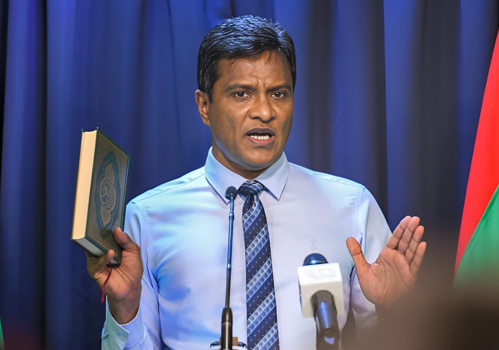 ޑްރަގް މައްސަލަ ޙައްލުވާނީ އޮސްޓްރޭލިއާ މޮޑެލް ދޫކޮށްލައި، އިސްލާމީ ޝަރީޢަތަށް ރުޖޫޢަވެގެން: ޢުމަރު