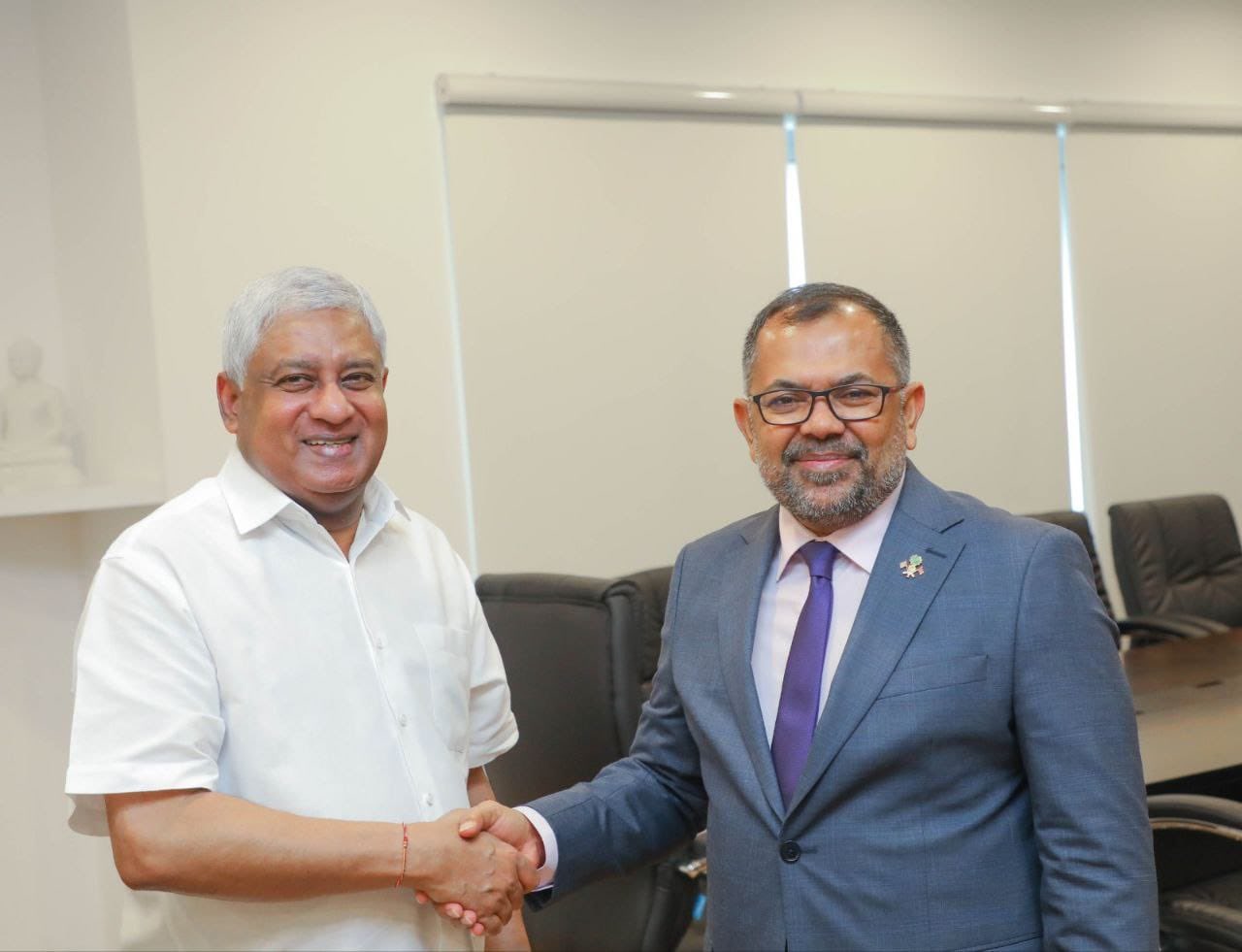 ދިވެހިންނަށް ސްރީލަންކާ ވިސާ ހޯދުމުމުގައި ދިމާވި މައްސަލަ ހައްލުކޮށްދީ އިތުރު ލުއިތަކެއް