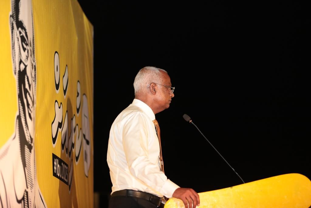 ރައީސް ވިދާޅުވީ އަނަސްއަށް އިންސާފު ހޯދައި ދޭނެކަމަށް