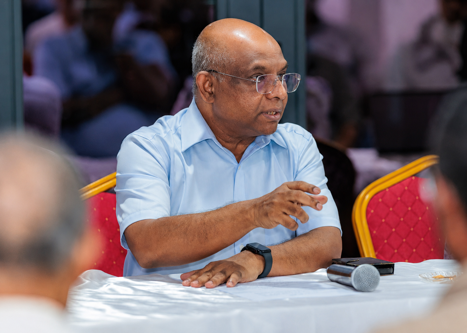 މާލޭގައި ދިރިއުޅޭ އައްޑޫގެ ރައްޔިތުންނާއި ޝާހިދު ބައްދަލުކުރައްވައިފި