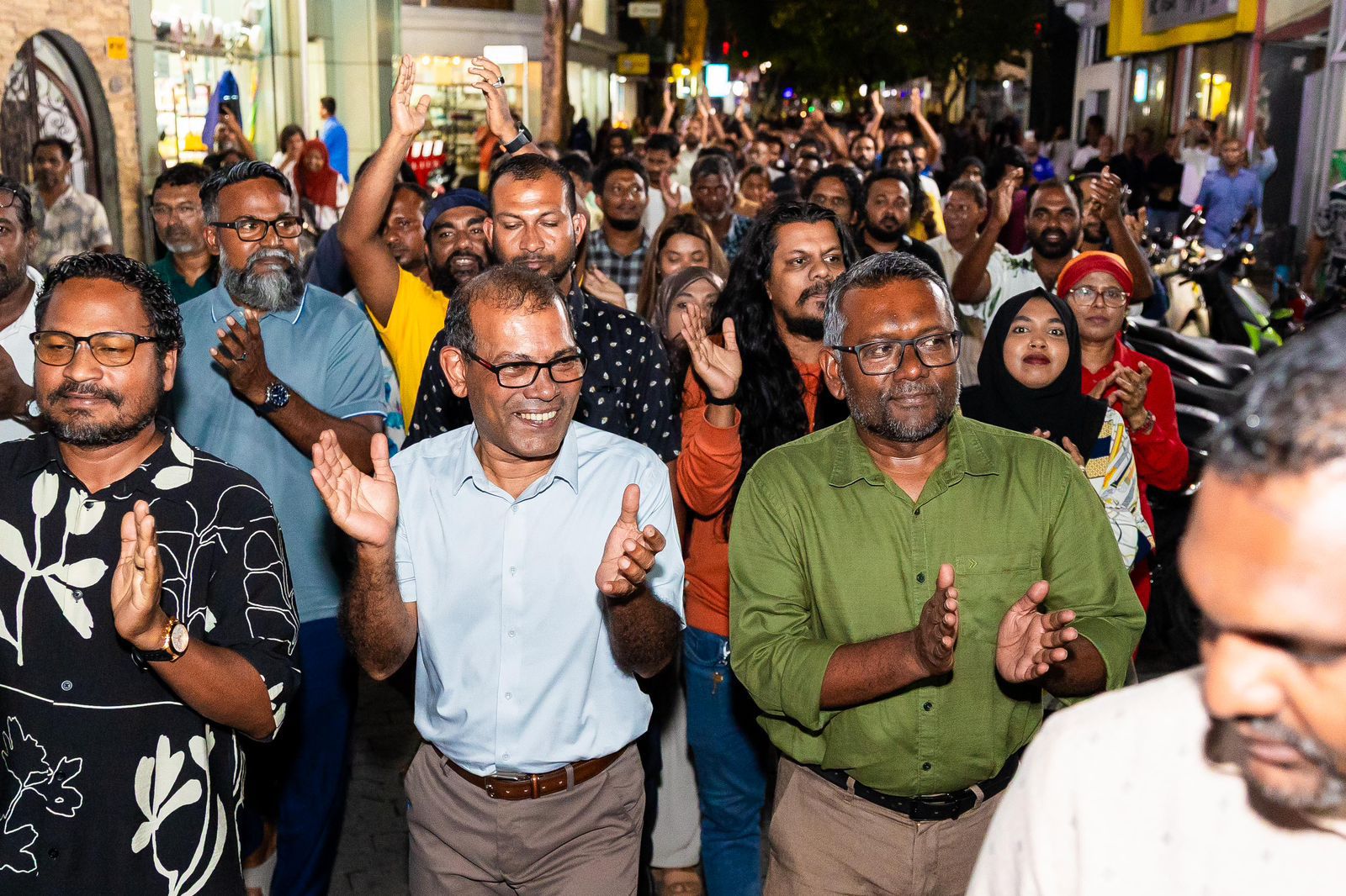 ރައީސް ނަޝީދުގެ "ބޮޑު ބަދަލު" ކެމްޕޭނުގެ ޚާއްޞަ ޖަލްސާ މި މަހުގެ 21 ގައި އާޓިފިޝަލް ބީޗުގައި ބޭއްވުމަށް ތައްޔާރުވެއްޖެ