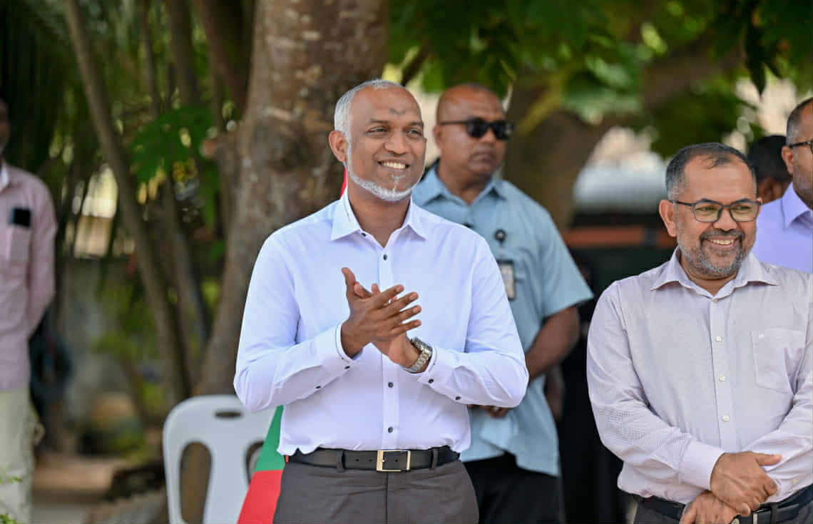 އަތޮަޅު ކައުންސިލްތަށް އުވާލުމަށްފަހު ރައީސް ވިދާޅުވަނީ ކައުންސިލްތައް ބާކީކޮށް، ބާރު ކަނޑުވާލުމަކީ ގަބޫލުކުރާ ހަމައެއް ނޫން ކަމަށް