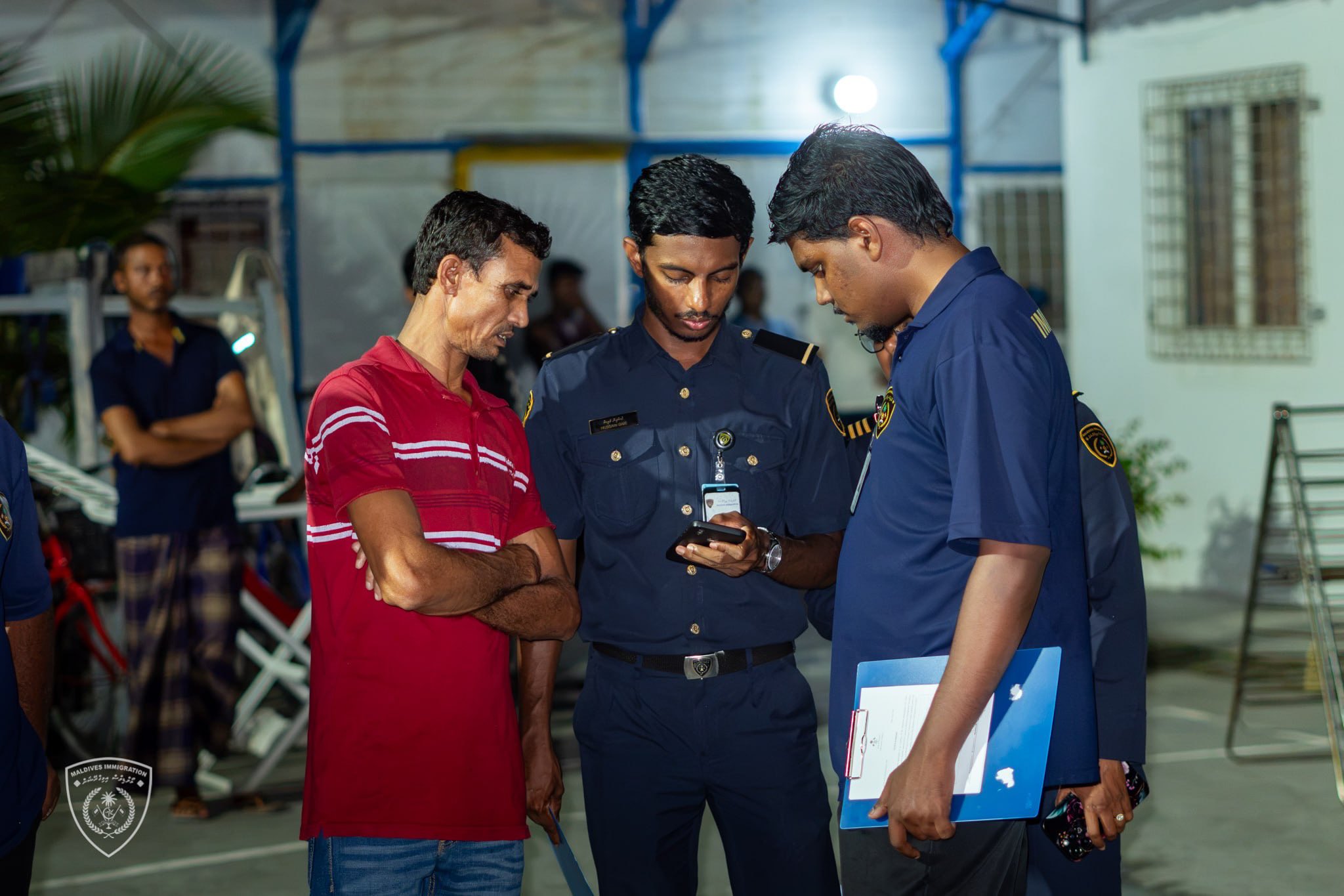 އިންޓަޕޯލްގެ އޮޕަރޭޝަނެއްގެ ދަށުން މާލެއާއި ހުޅުމާލެއިން 7 ބިދޭސީއަކު އިމިގްރޭޝަންގެ ބެލުމުގެ ދަށަށް ގެންގޮސްފި