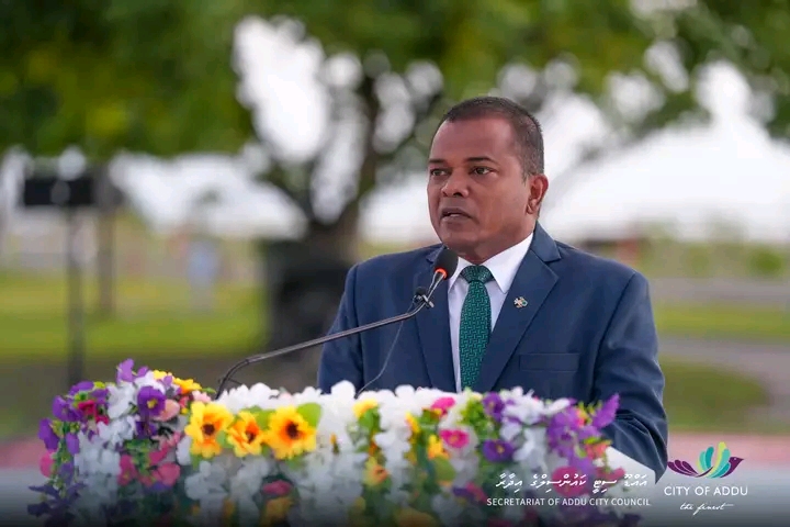 މިނިވަންކަމުގެ އިހުސާސް ކުރެވޭނީ ކައުންސިލްތަކަށް ބާރުތައް ދީގެން: މޭޔަރު އަލީ ނިޒާރު