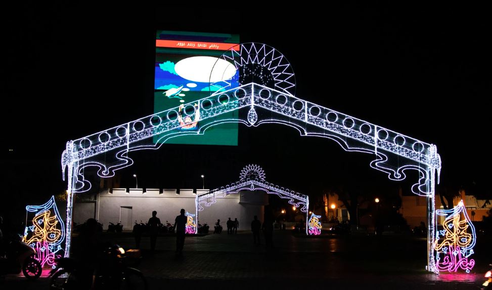 އީދާ ދިމާކޮށް ގެތަކާއި މުވައްސަސާތަައް ދިއްލުމުގެ މުބާރާތެއް އައްޑޫގައި ބާއްވަނީ