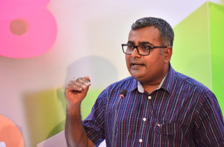 ފޮޓޯތައް ލީކްކޮށްލާނެ ކަމަށްބުނެ ދެ ލައްކަ ޑޮލަރު ހޯދަން ހުށައެޅި: ކާނަލް ނަޝީދު