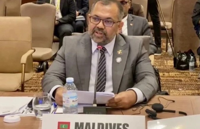 ފޮރިން މިނިސްޓަރު ޒަމީރު ލަންކާއަށް ރަސްމީ ދަތުރުފުޅެއް ކުރައްވަނީ