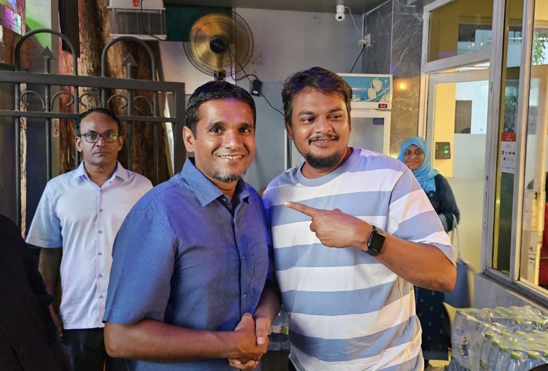 އިލްޔާސްގެ ކެންޑިޑެސީ ފޯމް މާދަމާ ހުށައަޅަނީ; ކޮމަން ކެންޑިޑޭޓަށް އޮތް ދޮރު ބަންދެއް ނުވޭ