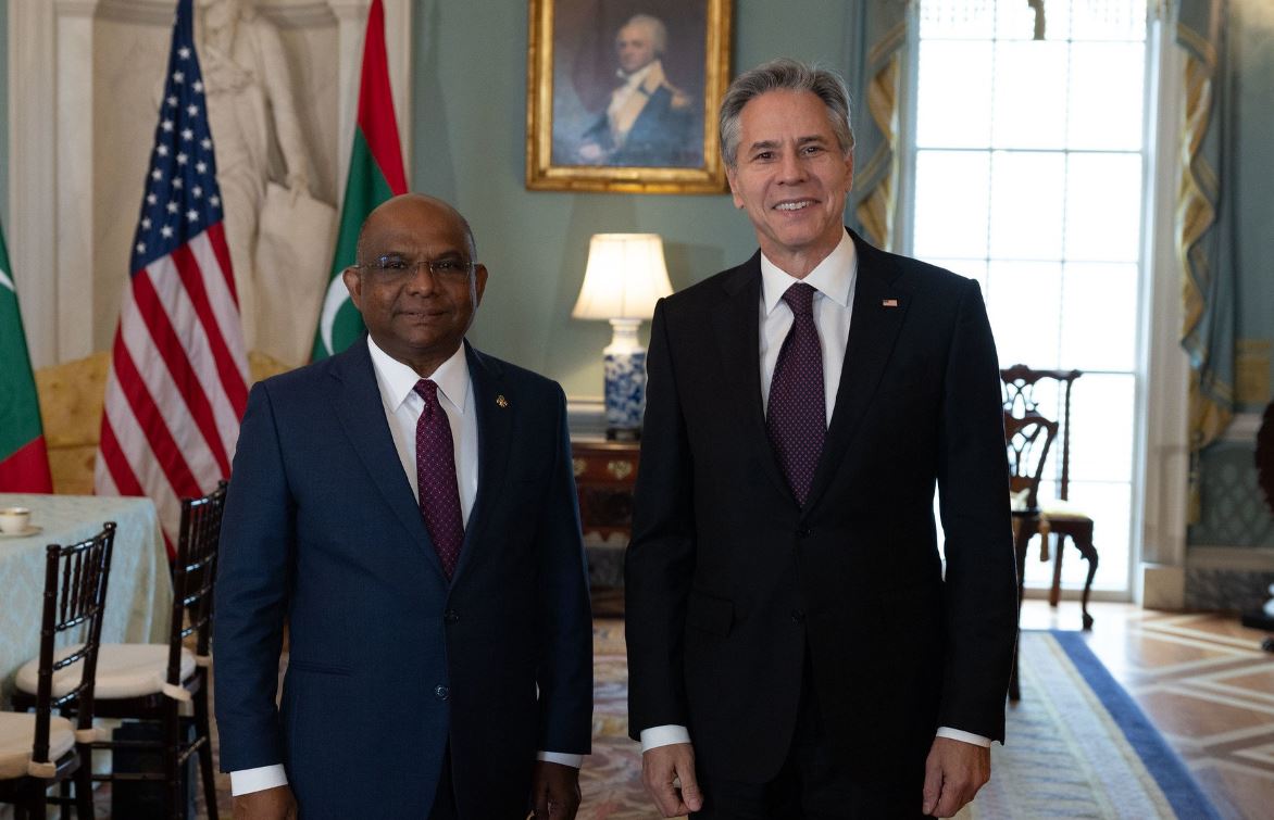 ޑިމޮކްރަސީ ކުރިއެރުވުމުގައި ރާއްޖެއިން ކުރާ މަސައްކަތަށް އެމެރިކާގެ ތައުރީފް