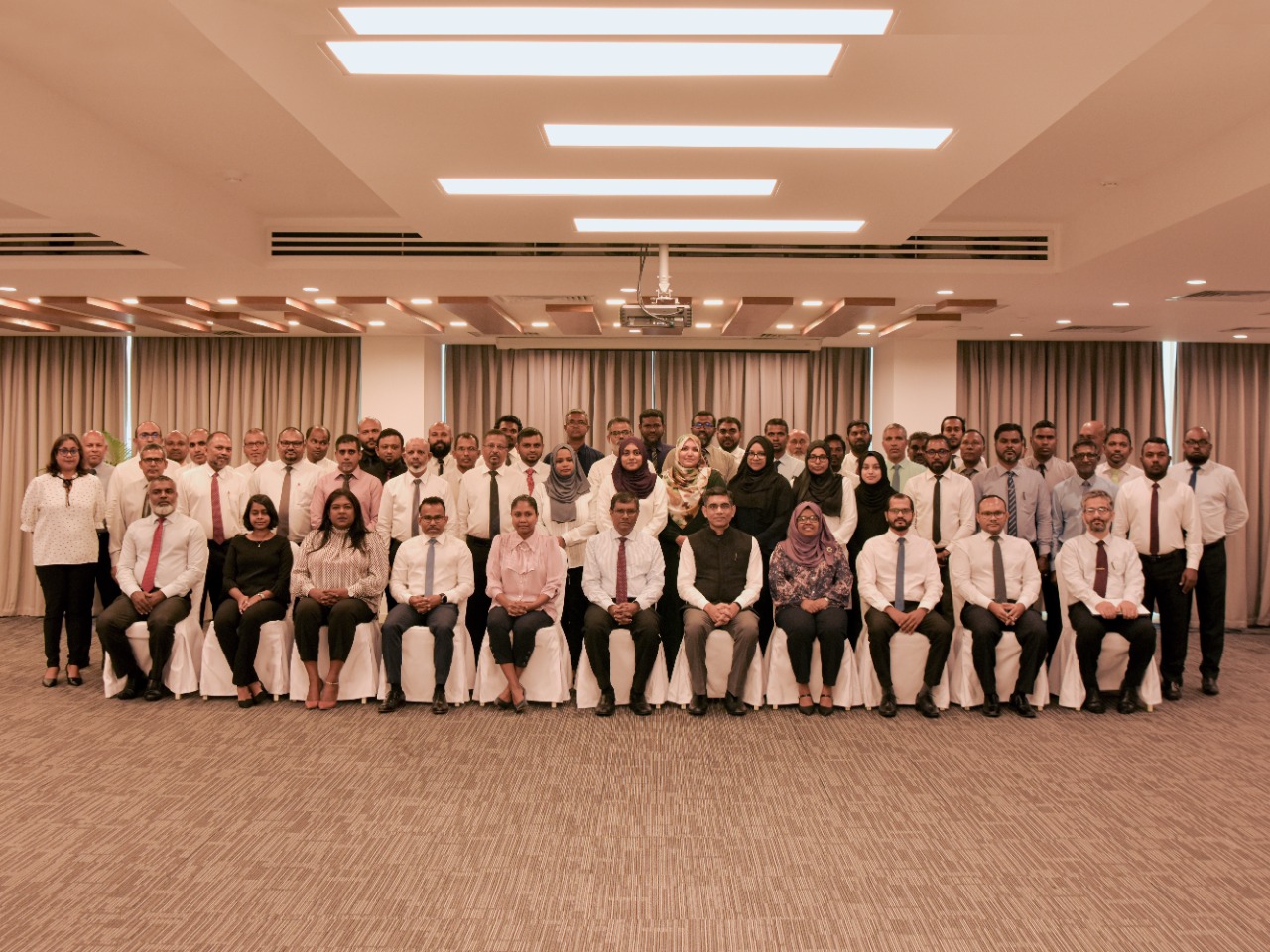 އިންޑިއާގެ އެހީގައި ހިންގާ ތަމްރީންތަކަކަށް 50 ގާޟީއެއް އިންޑިއާއަށް