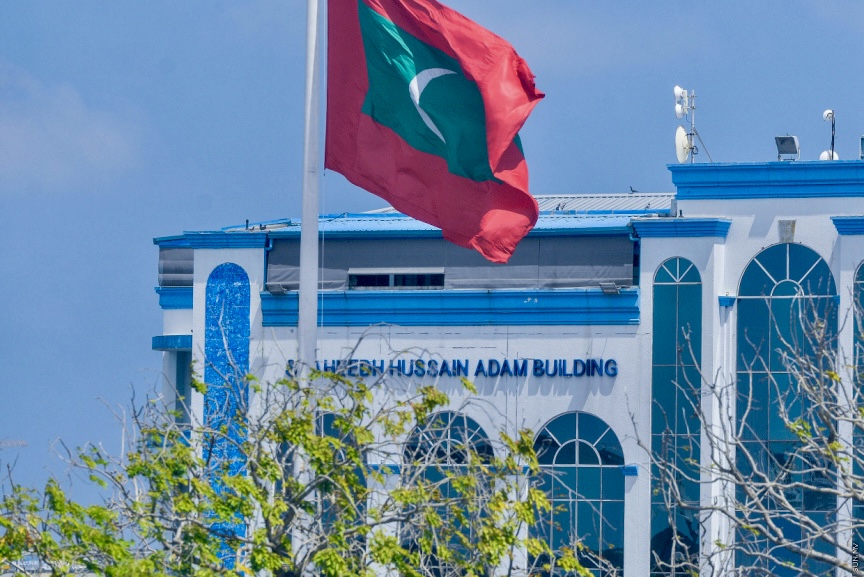 ޤަޠަރުގެ ކުރީގެ އަމީރު އަވަހާރަވުމުގެ ހިތާމައިގައި، ދިވެހި ދިދަ ބައިދަނޑިއަށް ތިރިކުރަން ނިންމައިފި