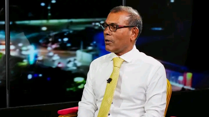 ސަރުކާރު ބަދަލުކުރުމުގެ ތިން ގޮތެއް އެބަ އޮތް: ރައީސް ނަޝީދު