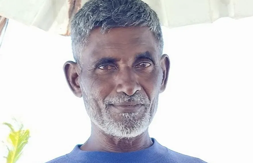 ރ. ވާދޫން ކުޑަ ޑިންގީއެއްގައި އެކަނި މަހަށް ނުކުތް މީހަކު ގެއްލިގެން ހޯދަނީ