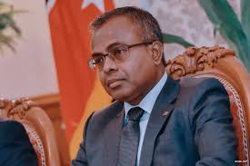 ޤާނޫނުއަސާސީއޭ ކިޔައިގެން ހިންދީ ފިލްމު ކުޅުން ހުއްޓާލަންވެއްޖެ: ޑރ އަބްދﷲ ދީދީ