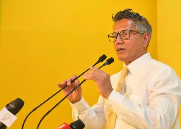 އަބްދުﷲ ޞާދިޤް (ސޯބެ)