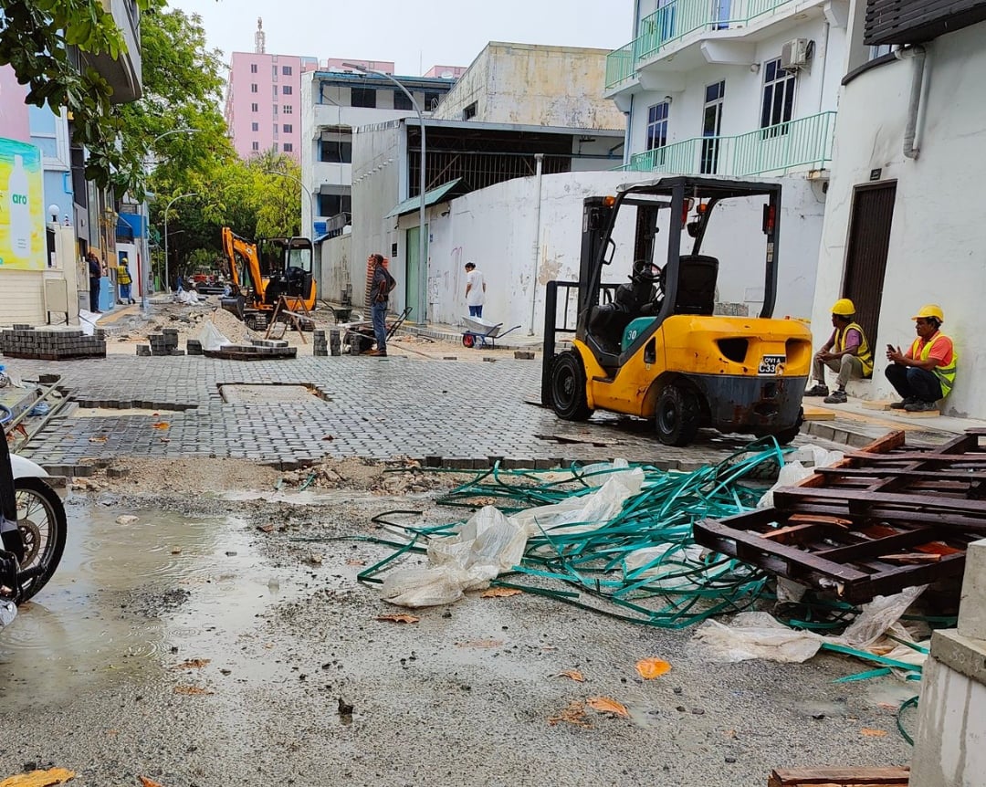 އަމީނީމަގު ހަދާއިރު ކަރަންޓް ކެނޑޭ މައްސަލަ ހައްލުކުރަން މިދަނީ މަސައްކަތްކުރަމުން: ސްޓެލްކޯ