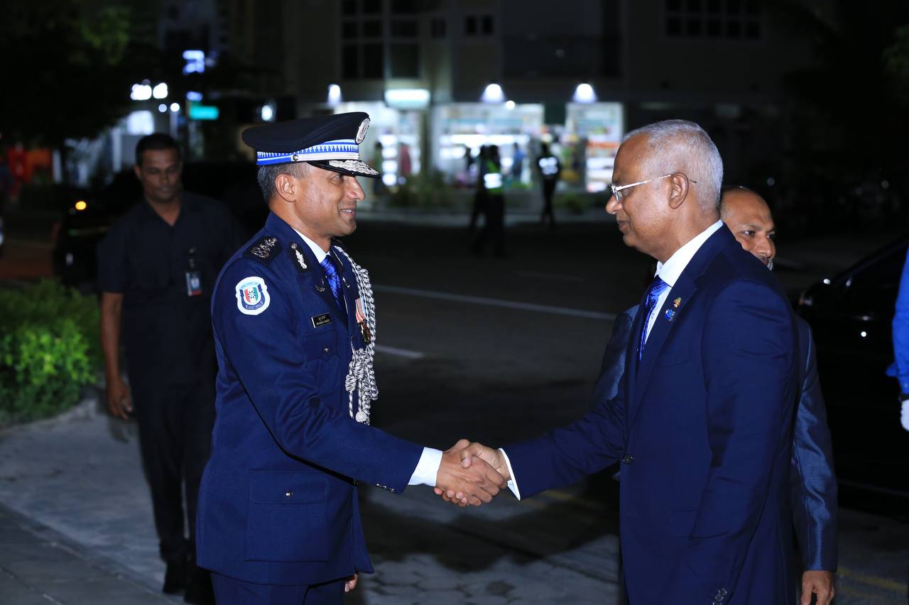 ފުލުހުންނާއި ސިފައިންގެ މުސާރަ ބޮޑުކޮށްދިނުމަށް ދަނީ މަސައްކަތްކުރަމުން: ރައީސް