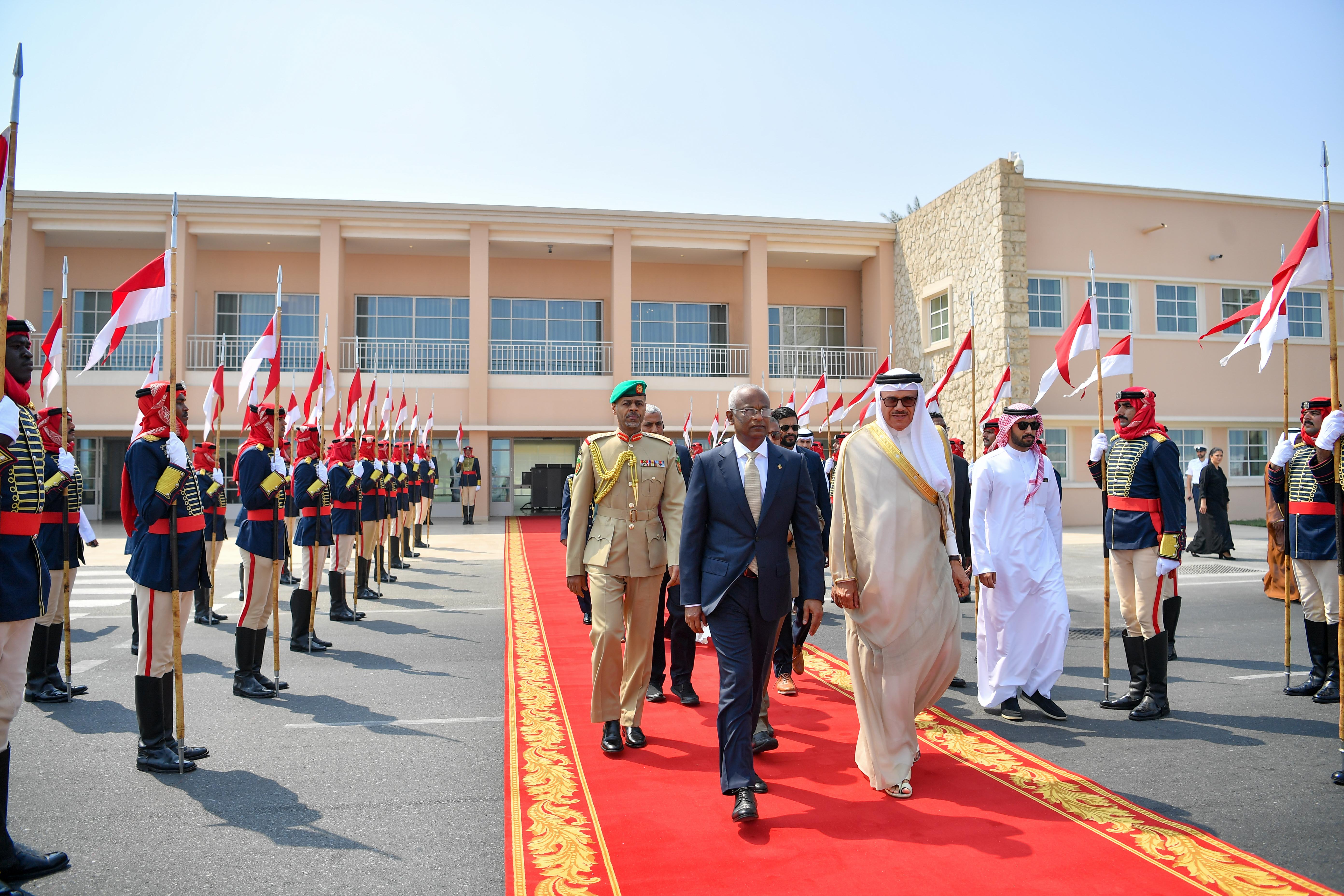 ރައީސުލްޖުމްހޫރިއްޔާ ބަޙްރައިނަށް ކުރެއްވި ދަތުރުފުޅަށްފަހު މާލެ ވަޑައިގެންފި