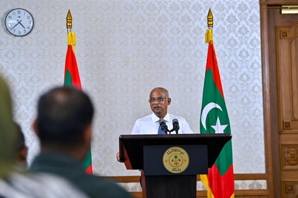 ނިޒާމު ބަދަލުކުރަން ފެންނަ ނުފެންނަ ވޯޓަކަށްދާން މަޖިލީހުން ނިންމައިފިނަމަ އެކަން ކުރާނަން: ރައީސް